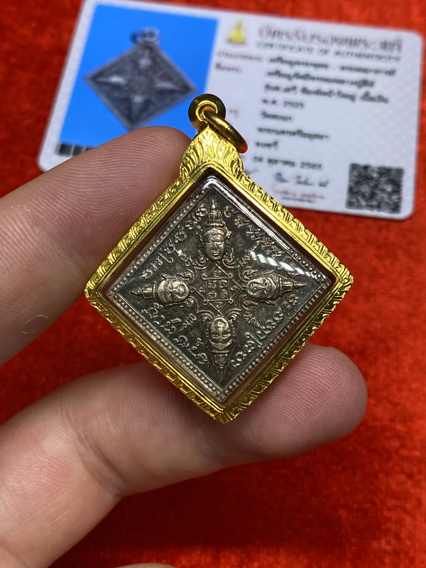 龙婆see2523四面神，背后亲手画符
